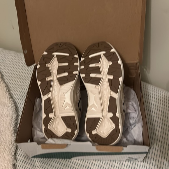 Puma TRC Blaze Worn Out Sneaker - Picture 3 of 4